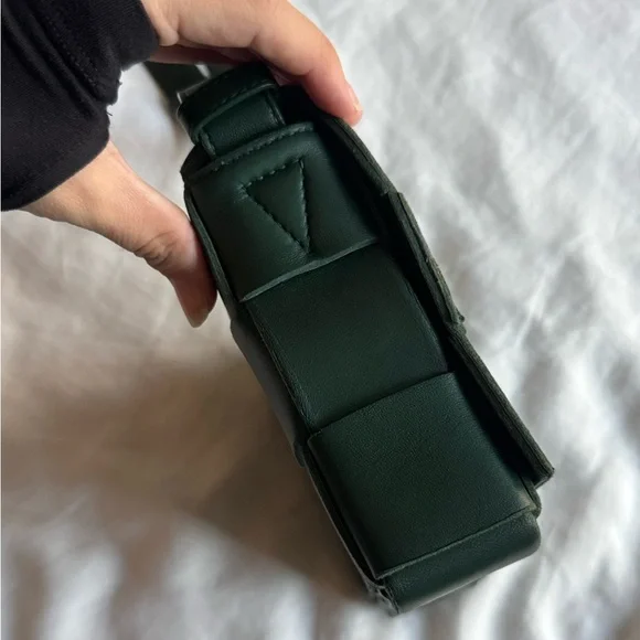 Bottega Veneta Cassette Intrecciato Crossbody Bag Rainforest Green Authentic